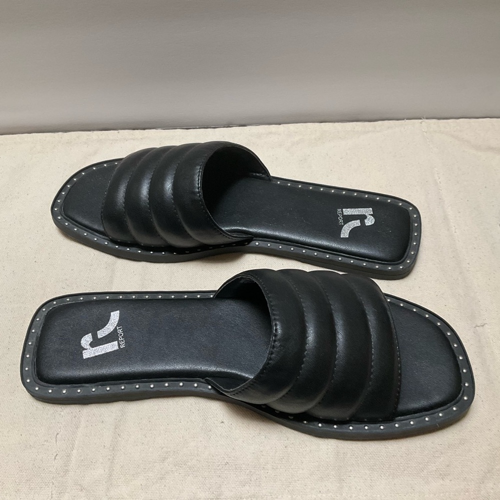 REPORT 7.5 Black Silver Studs Slide Sandals NWOT Women’s Edgy Rocker Sandals
